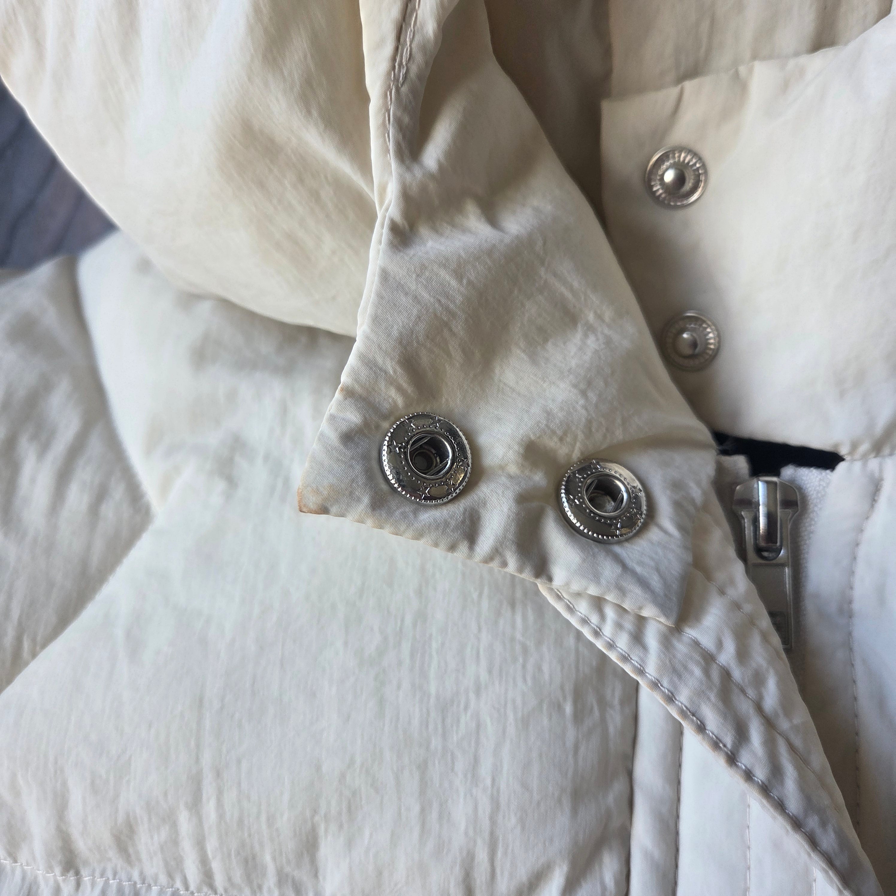 White Cropped Puffer Jacket – Size Large
