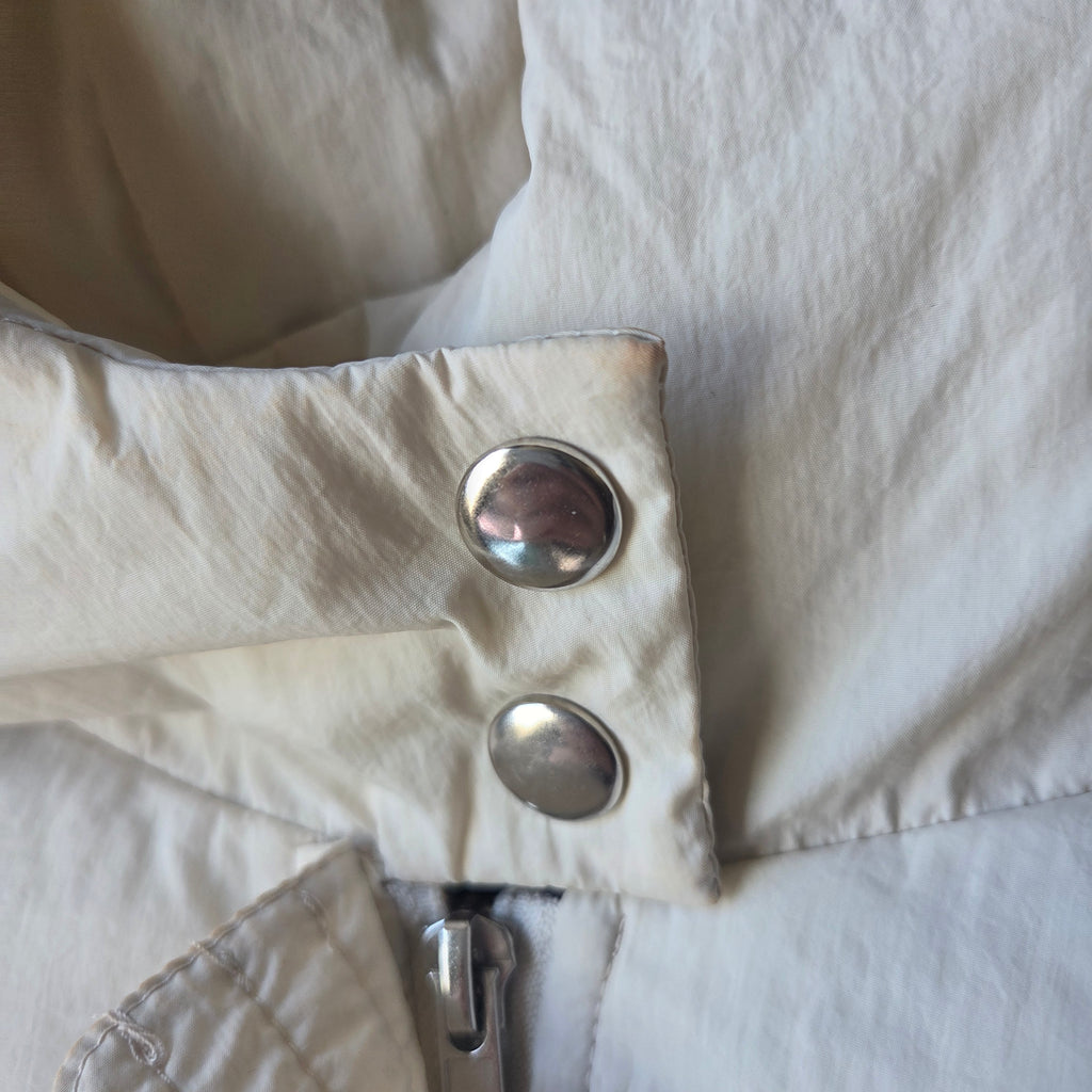 White Cropped Puffer Jacket – Size Large