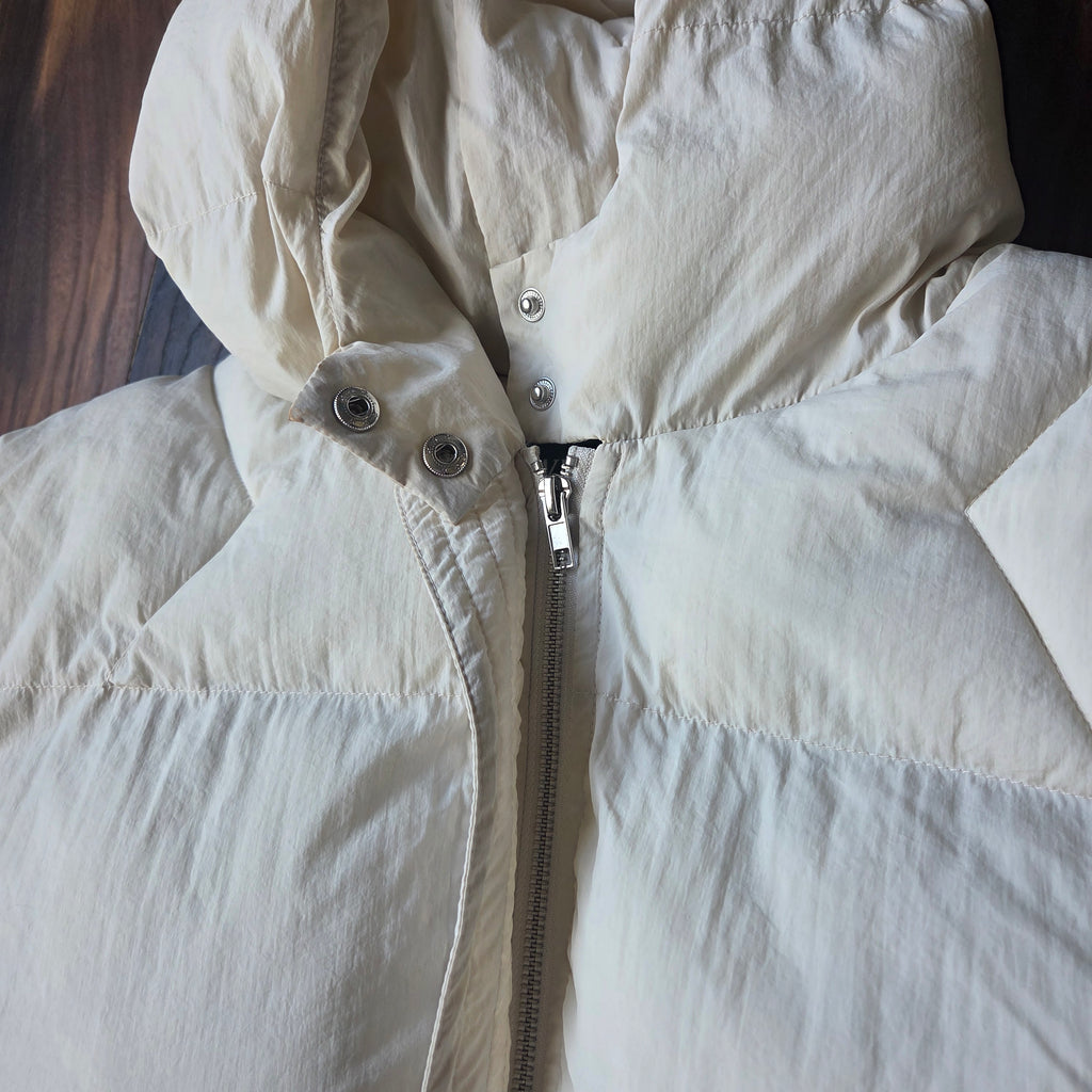 White Cropped Puffer Jacket – Size Large