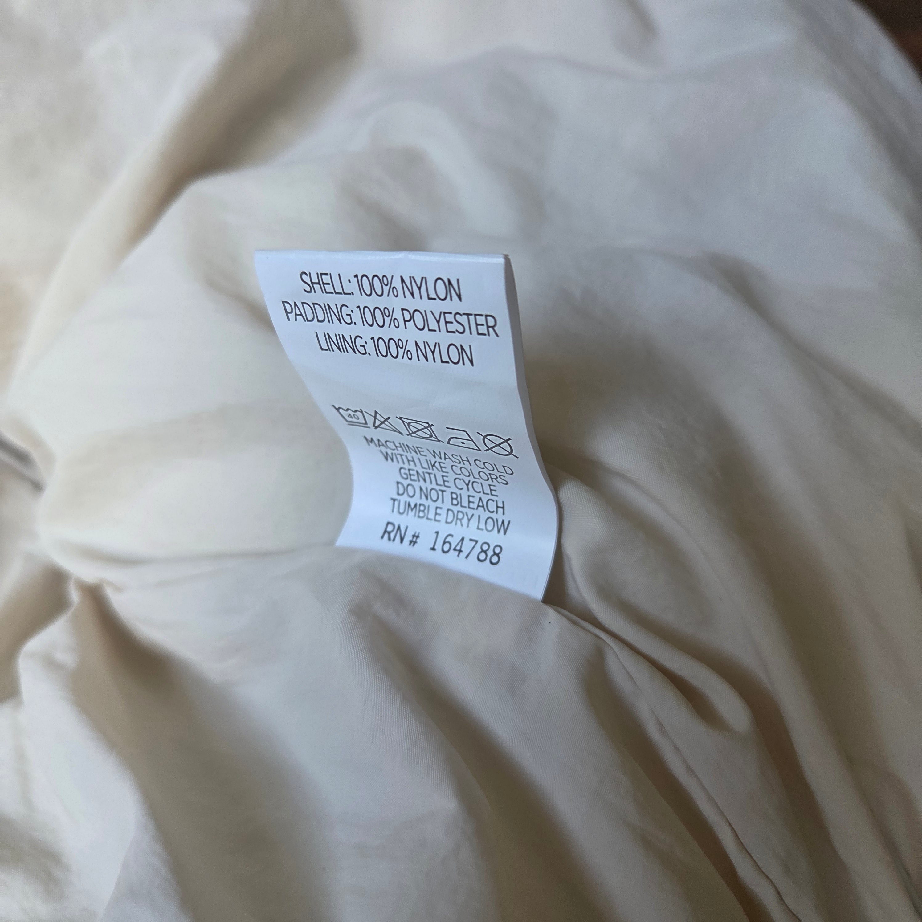 White Cropped Puffer Jacket – Size Large