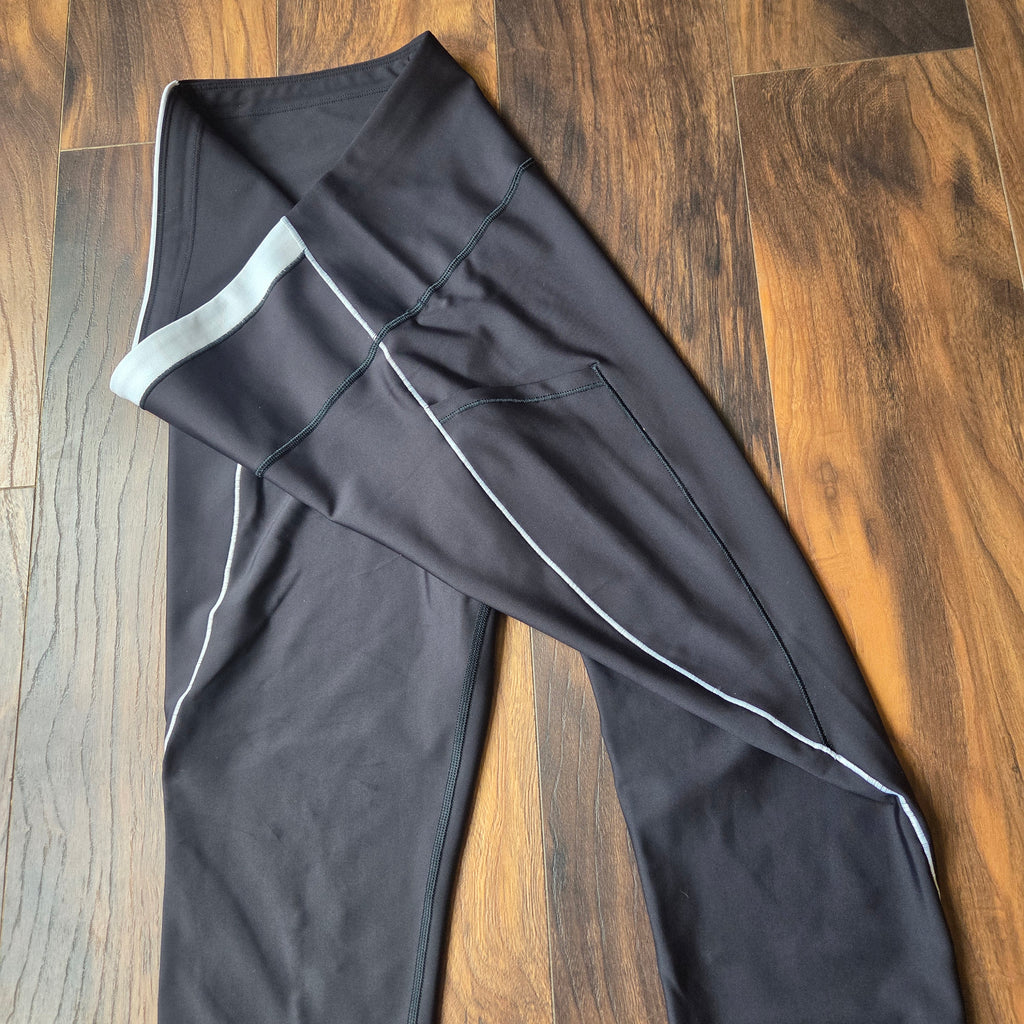 Athleta Interval Stash High Rise Tipped 7/8 Legging