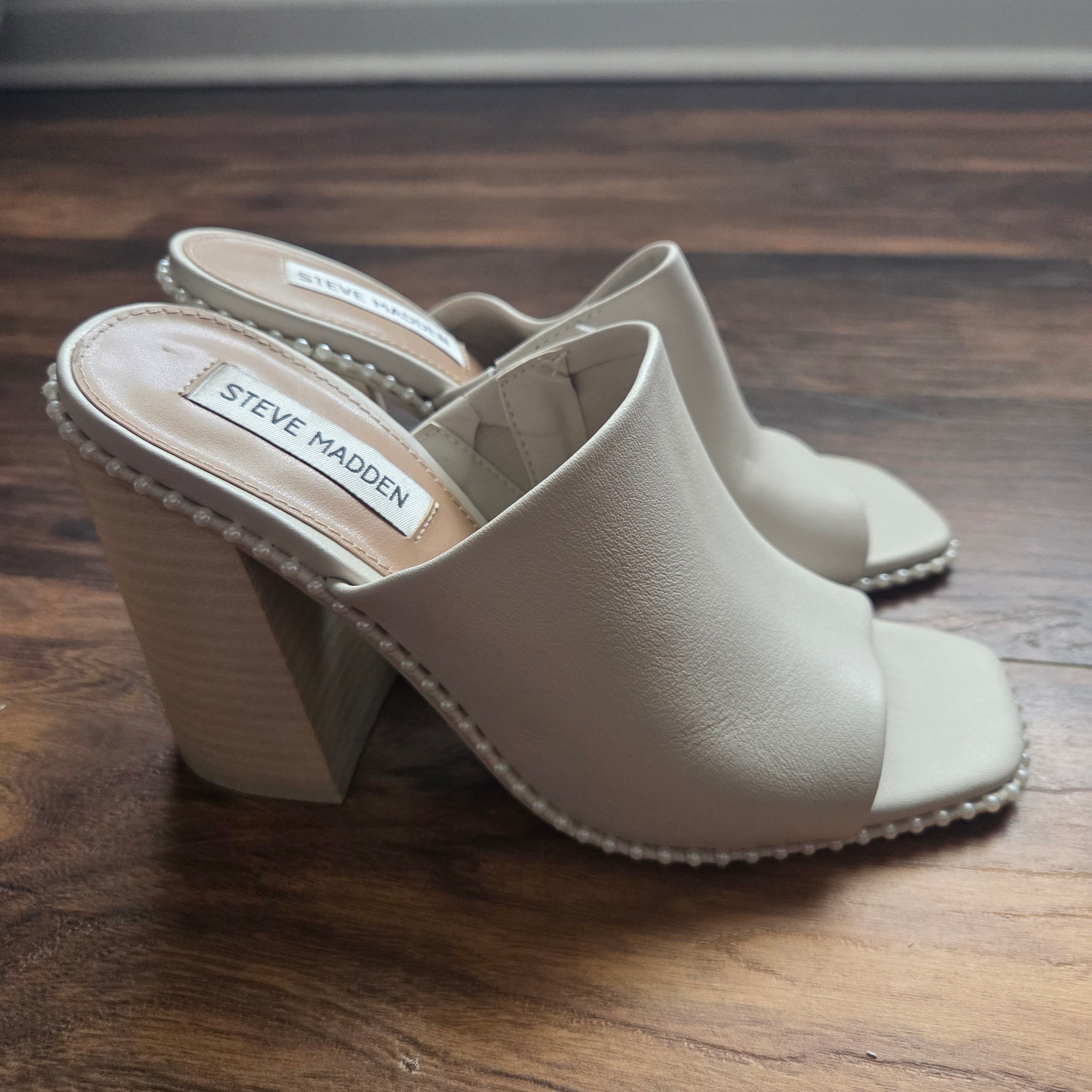Steve Madden Decoded Heels