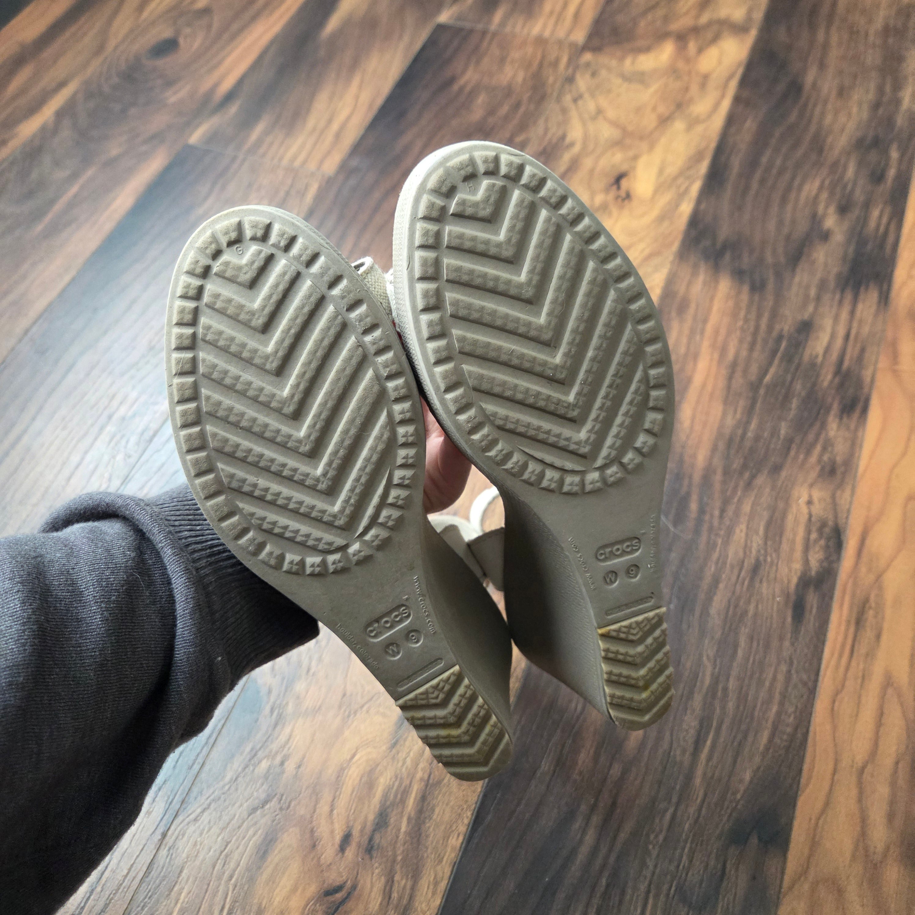 Crocs Leigh II Wedge Sandals