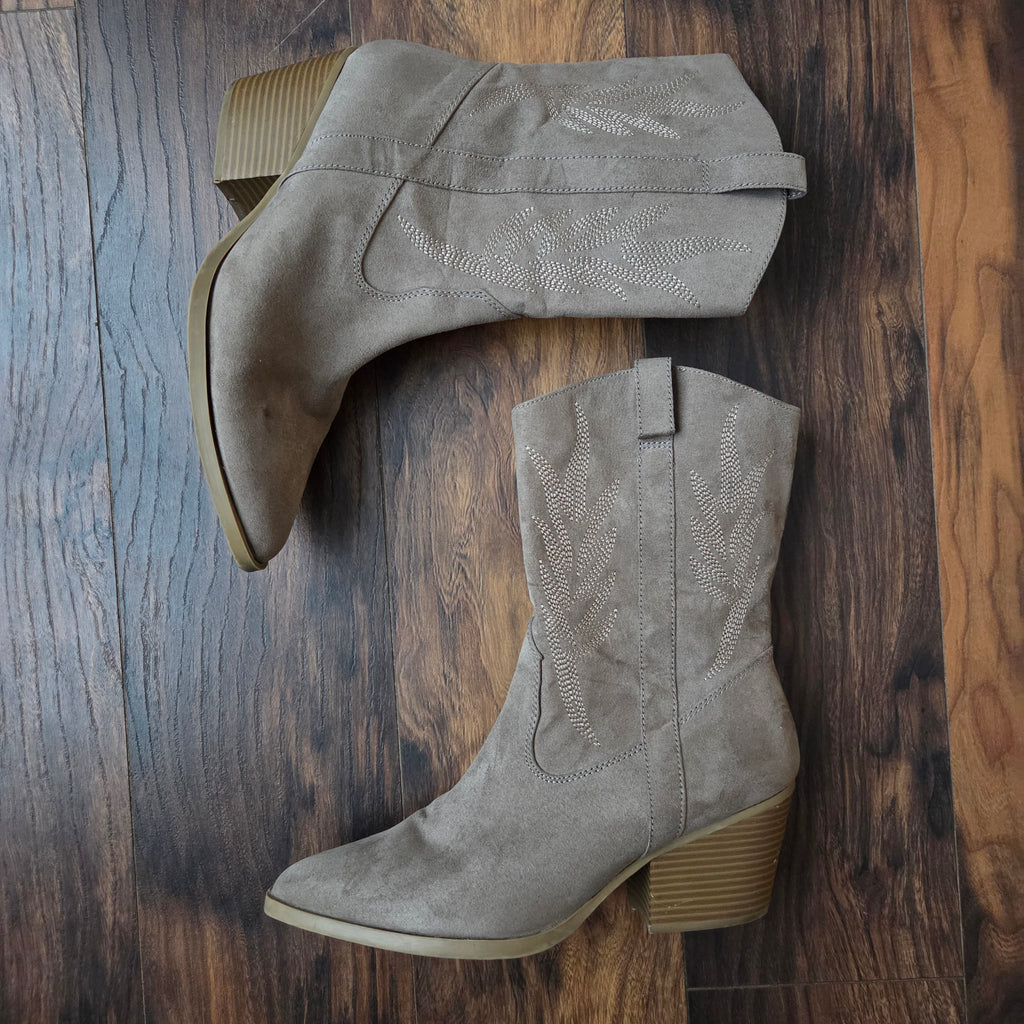 Report Cowboy Boots