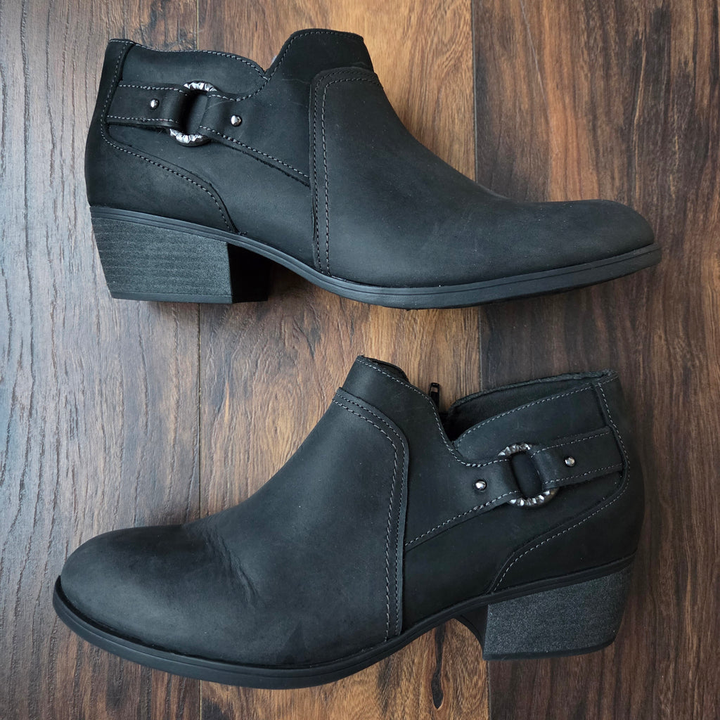 Clarks Charlton Grace Booties