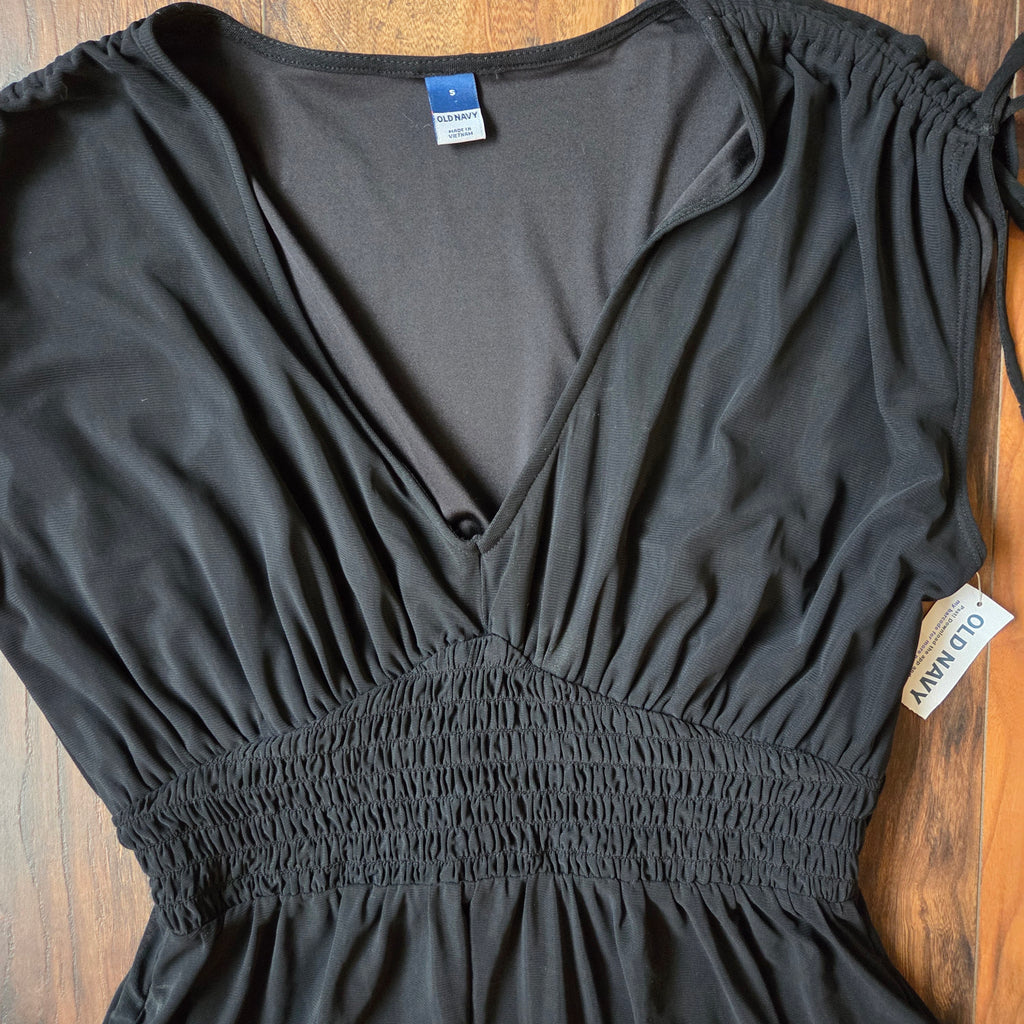 Old Navy Sleeveless Sheath Dress