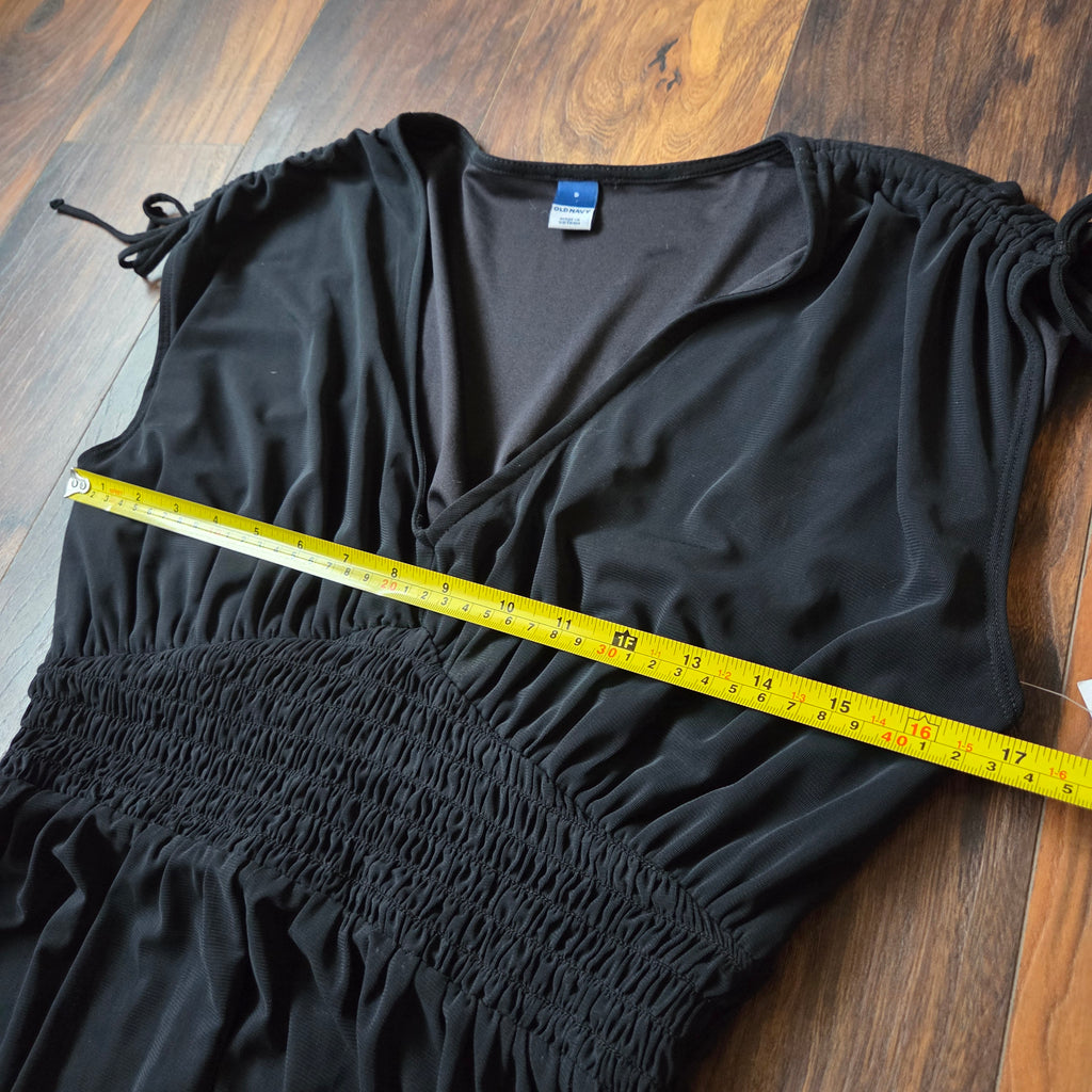 Old Navy Sleeveless Sheath Dress