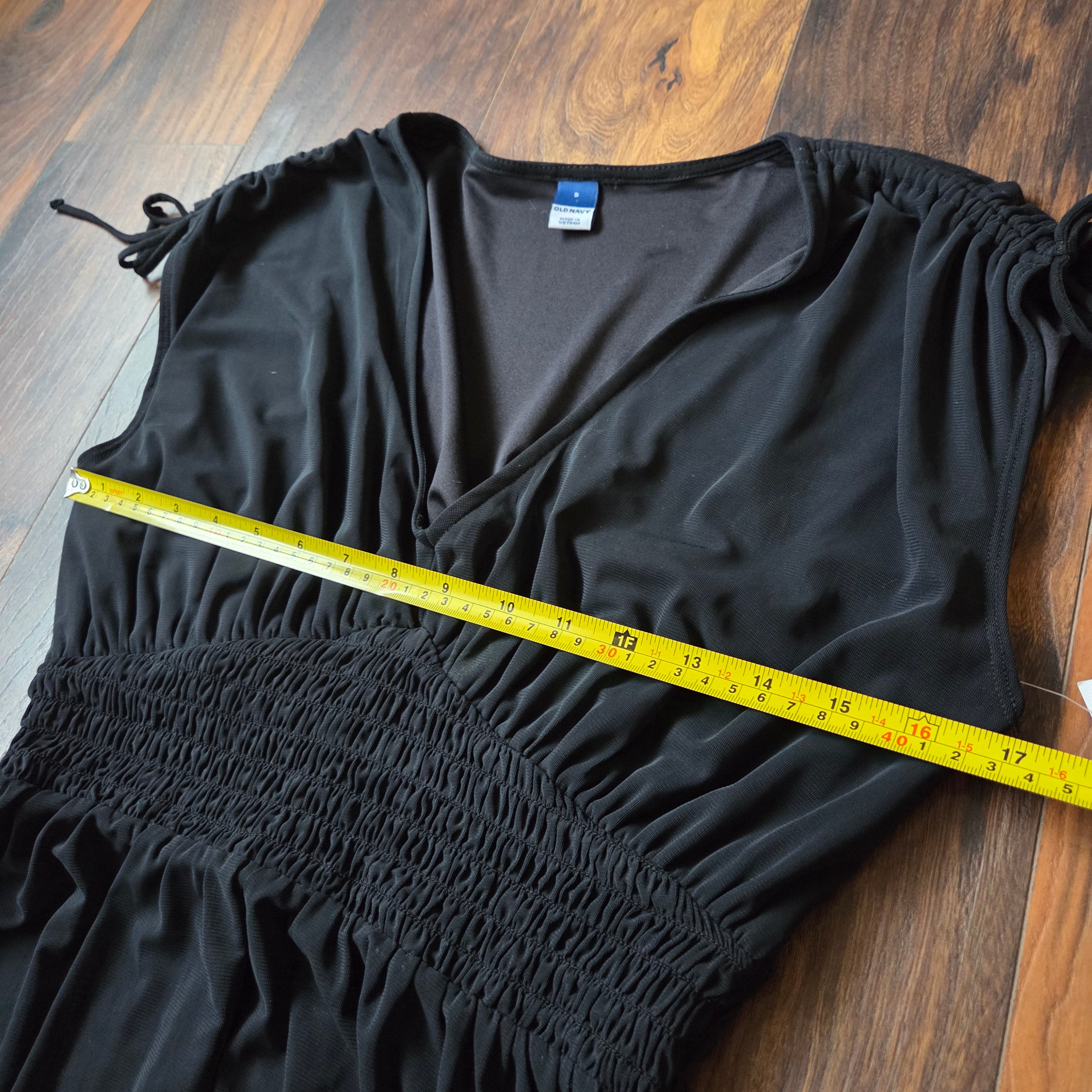Old Navy Sleeveless Sheath Dress