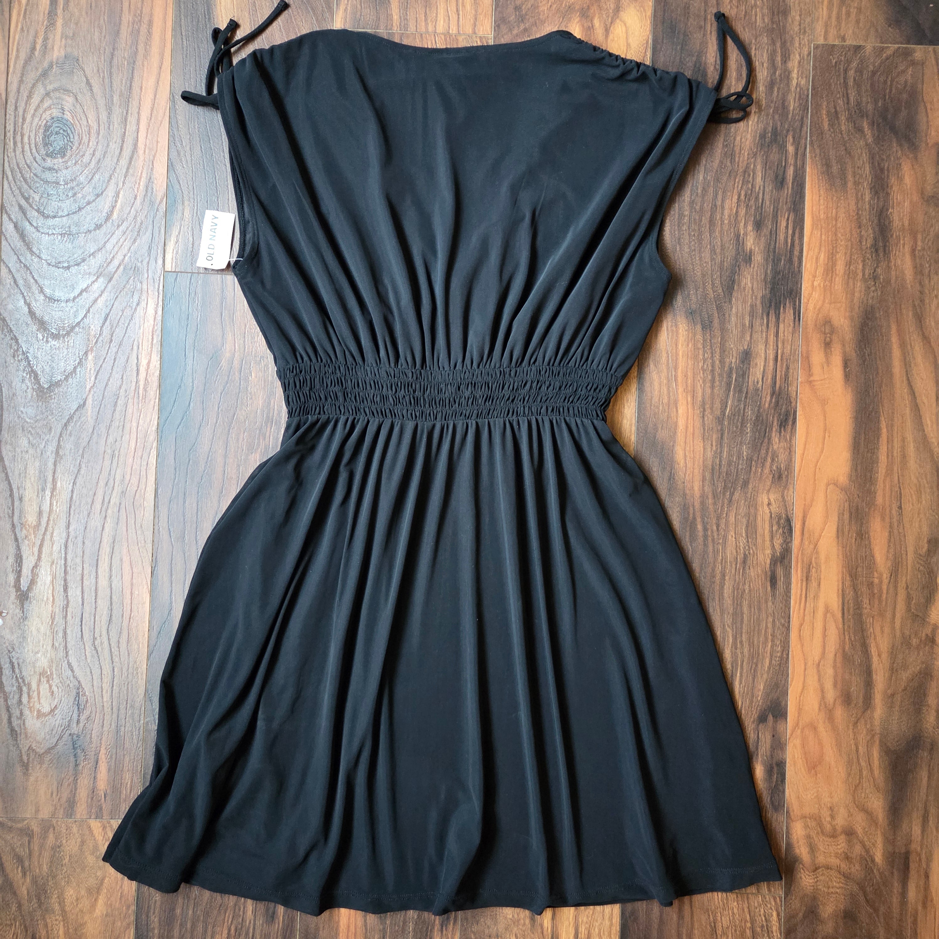 Old Navy Sleeveless Sheath Dress