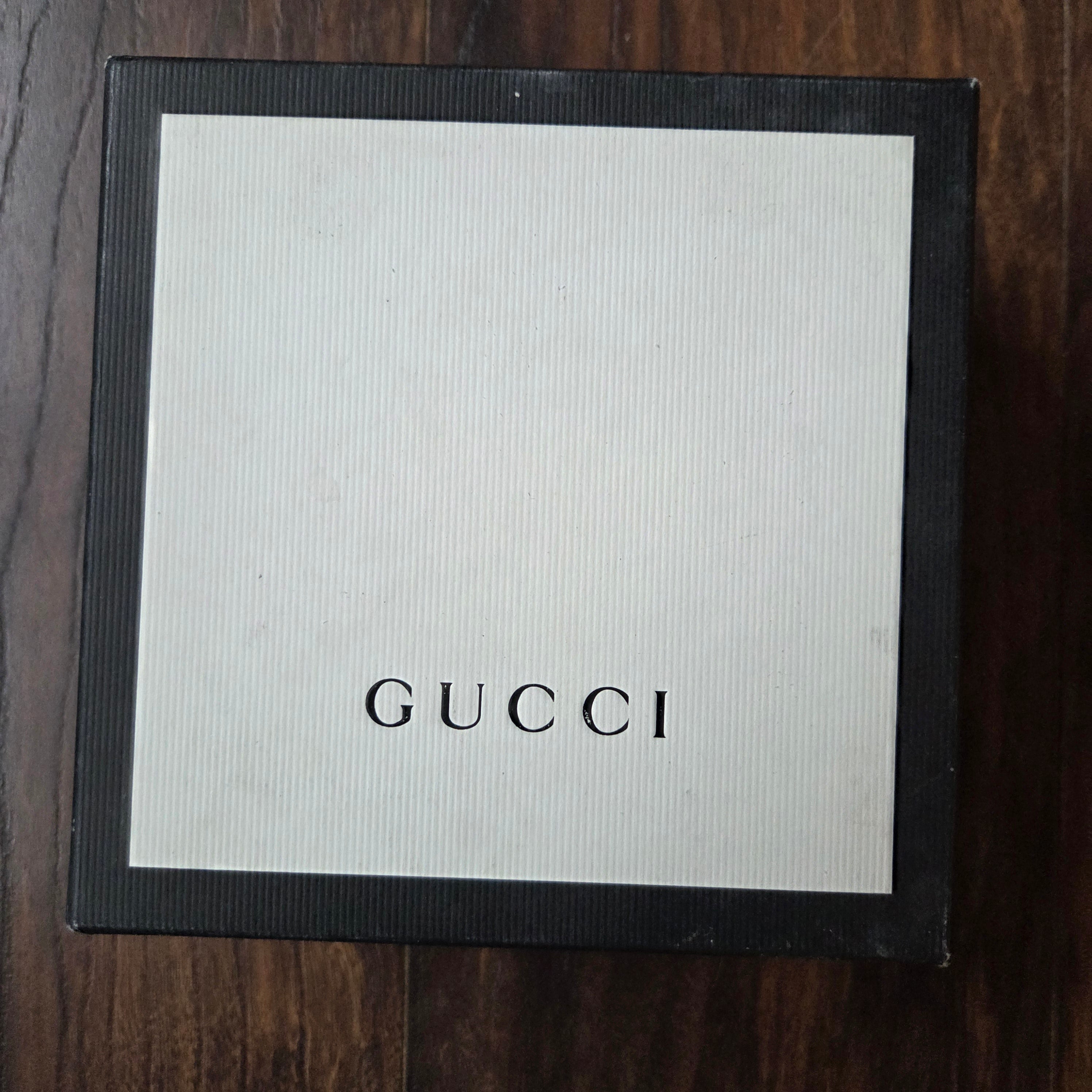 Gucci Ballet Flats with Cherry Heart